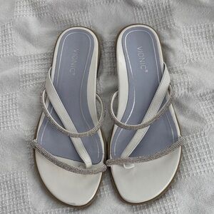 Vionic Women's White and Silver Sandals